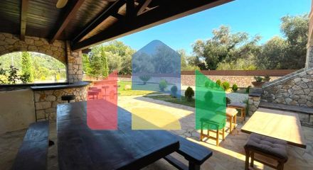 Продаж - Котедж 350 m² на о. Корфу