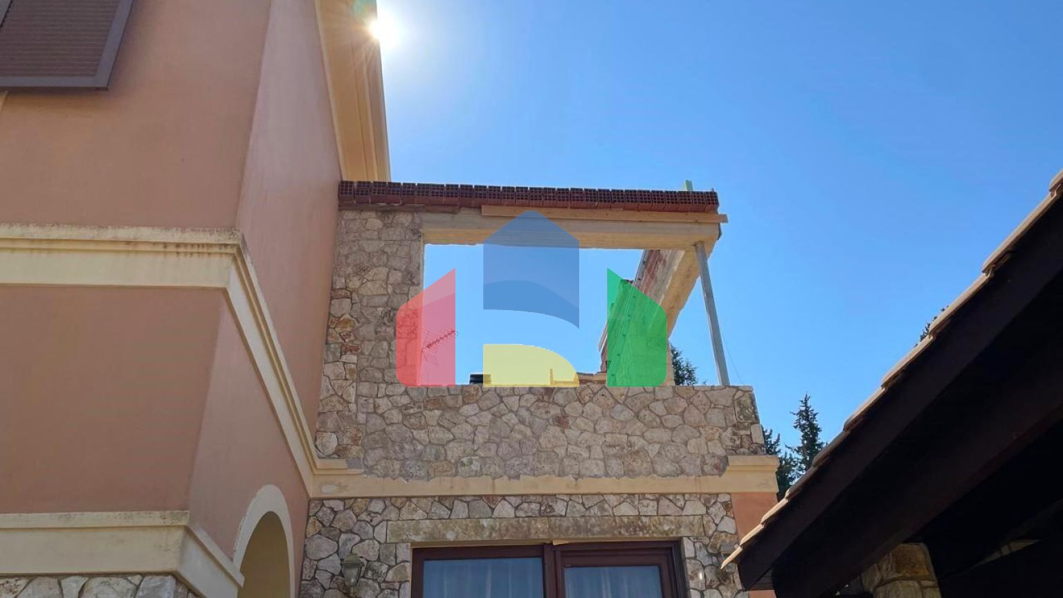 Продаж - Котедж 350 m² на о. Корфу