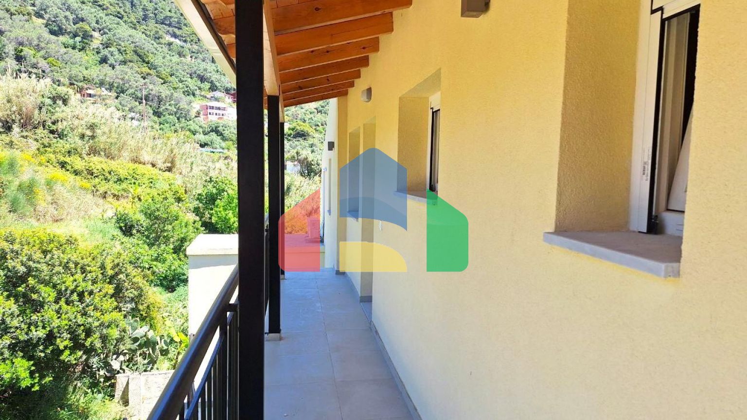 Продаж - Котедж 392 m² на о. Корфу