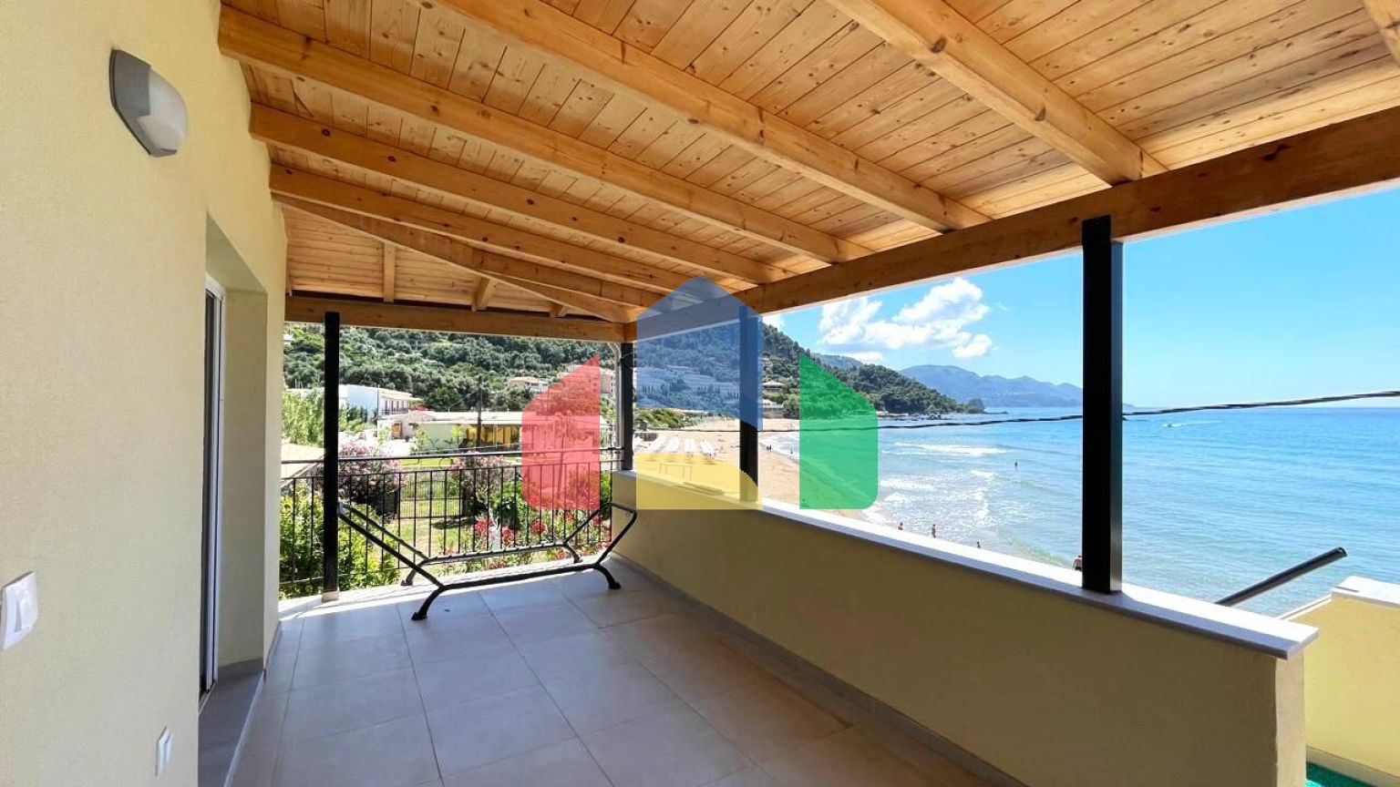 Продаж - Котедж 392 m² на о. Корфу