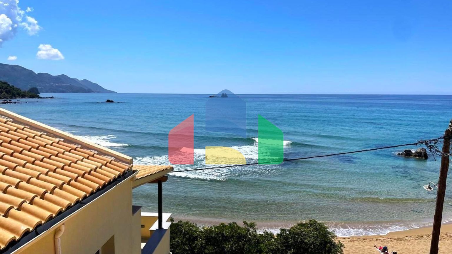 Продаж - Котедж 392 m² на о. Корфу