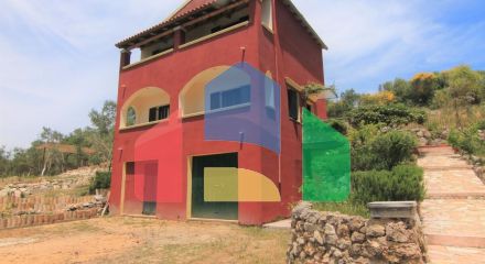 Продажа - Коттедж 180 m² на о. Корфу