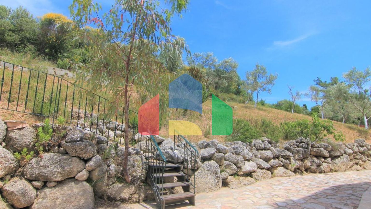 Продажа - Коттедж 180 m² на о. Корфу