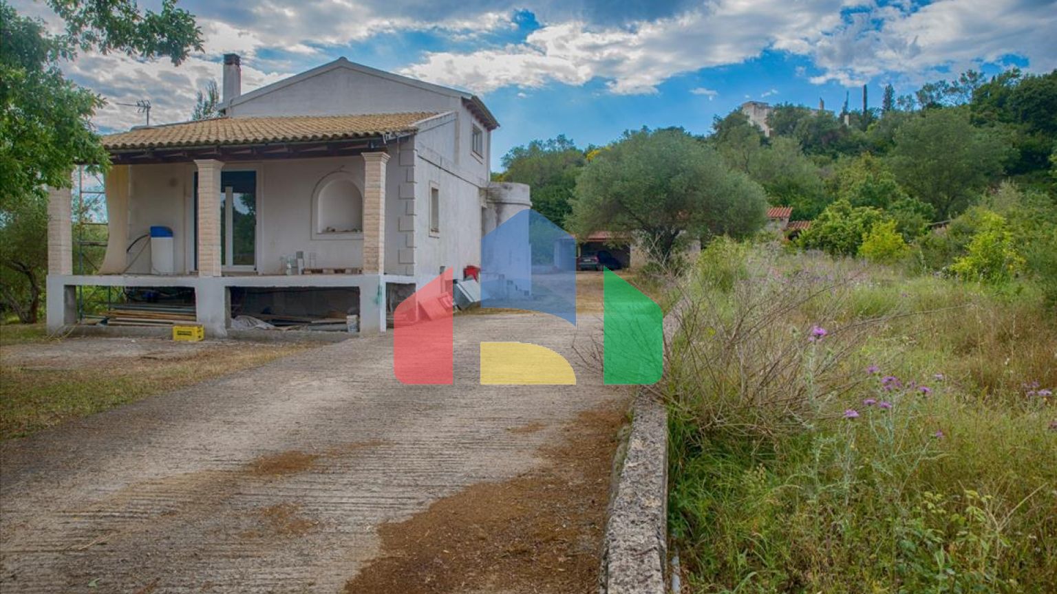 Продажа - Коттедж 140 m² на о. Корфу