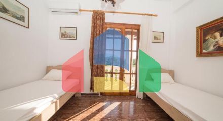 Продаж - Котедж 343 m² на о. Корфу