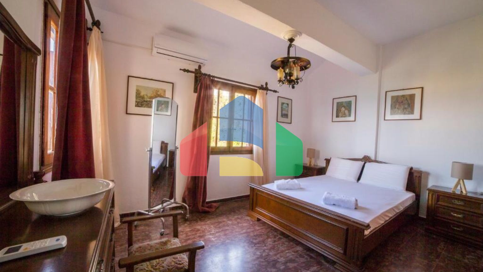 Продаж - Котедж 343 m² на о. Корфу