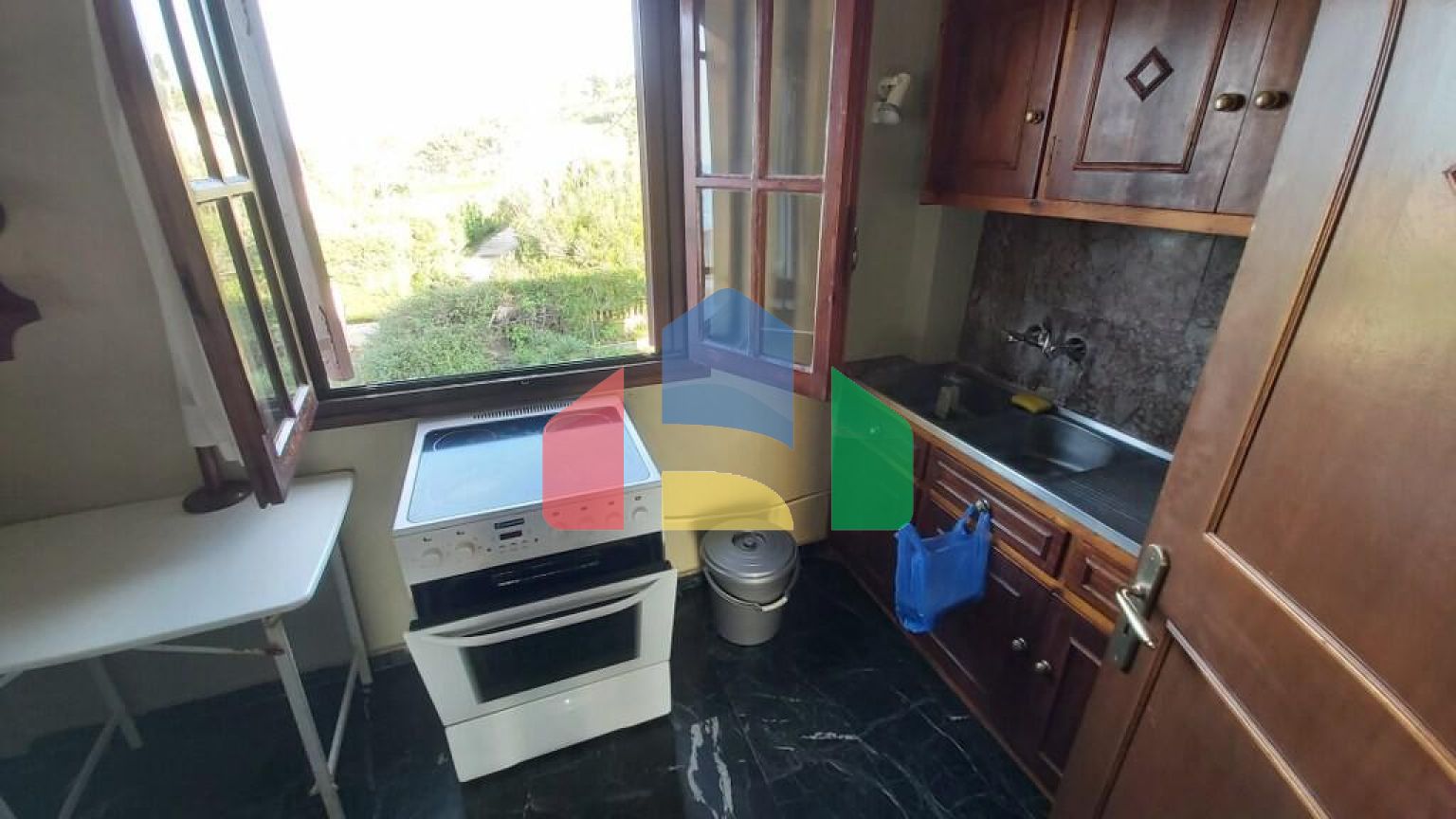 Продаж - Котедж 343 m² на о. Корфу