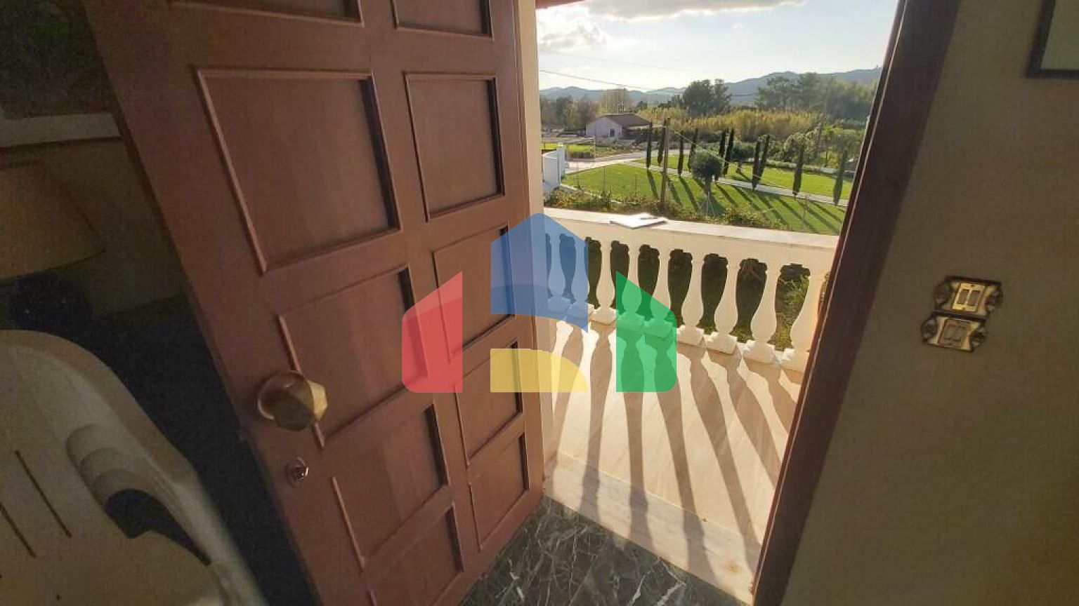 Продаж - Котедж 343 m² на о. Корфу