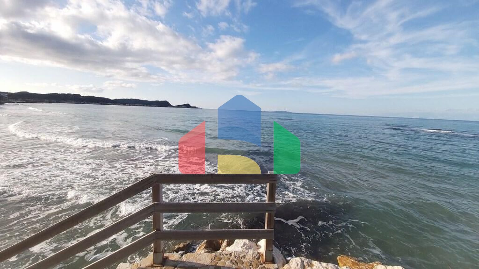 Продаж - Котедж 343 m² на о. Корфу