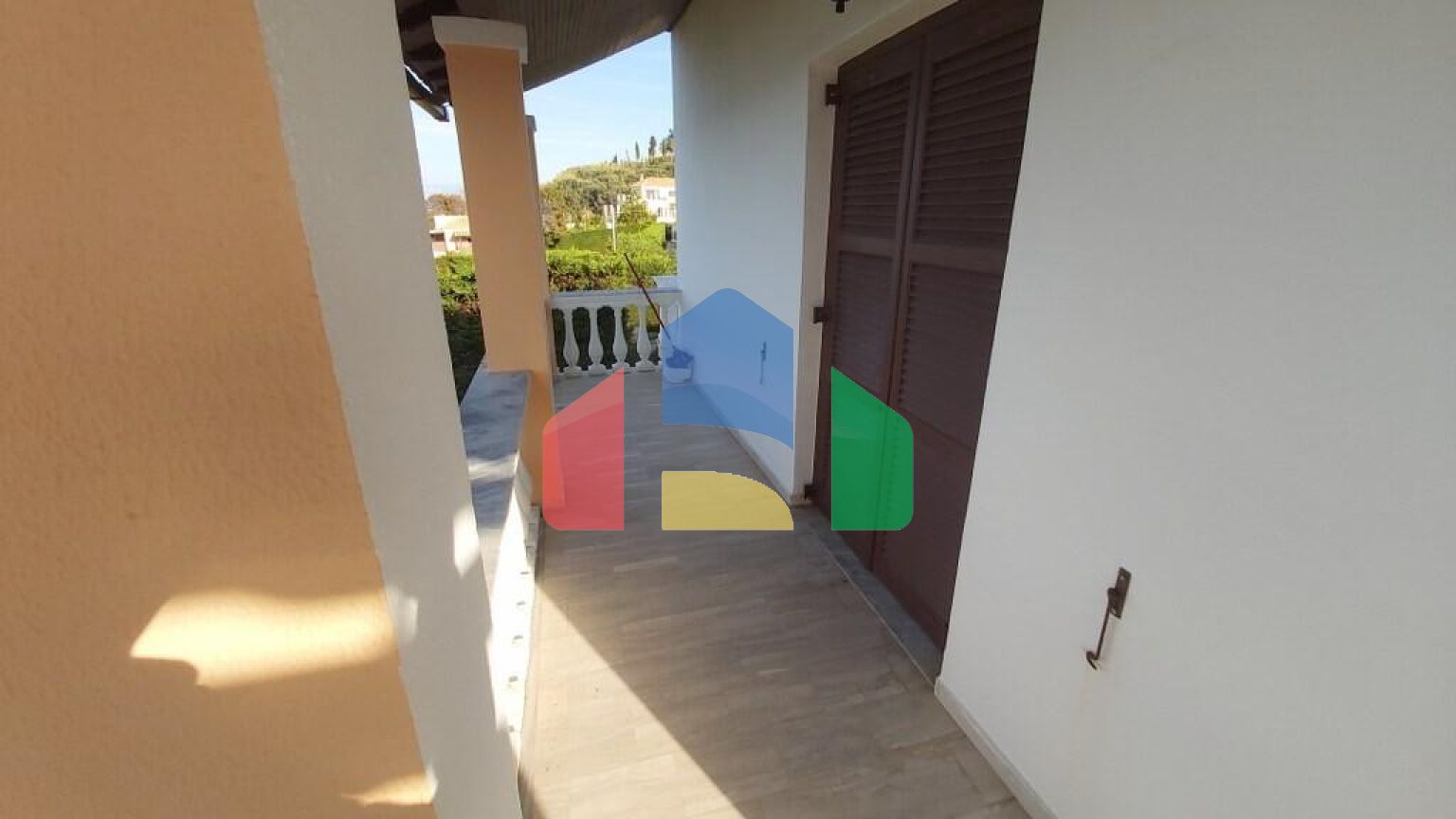 Продаж - Котедж 343 m² на о. Корфу