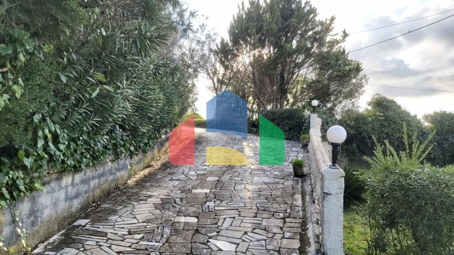 Продаж - Котедж 343 m² на о. Корфу