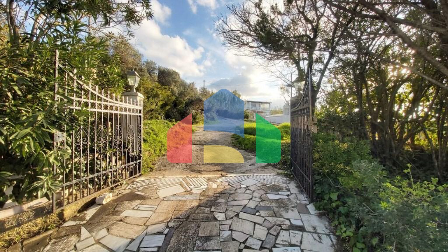 Продаж - Котедж 343 m² на о. Корфу