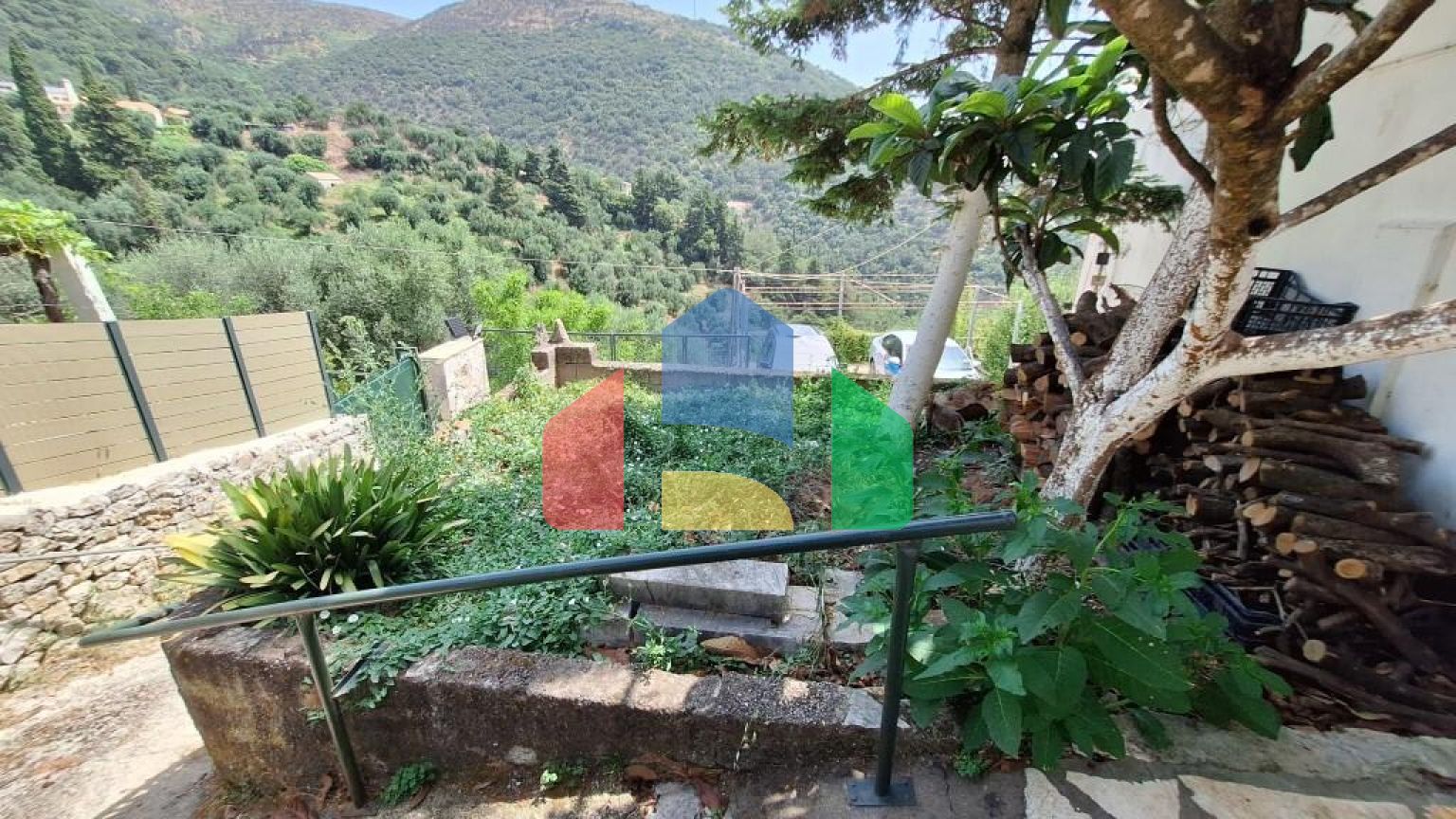 Продажа - Коттедж 205 m² на о. Корфу