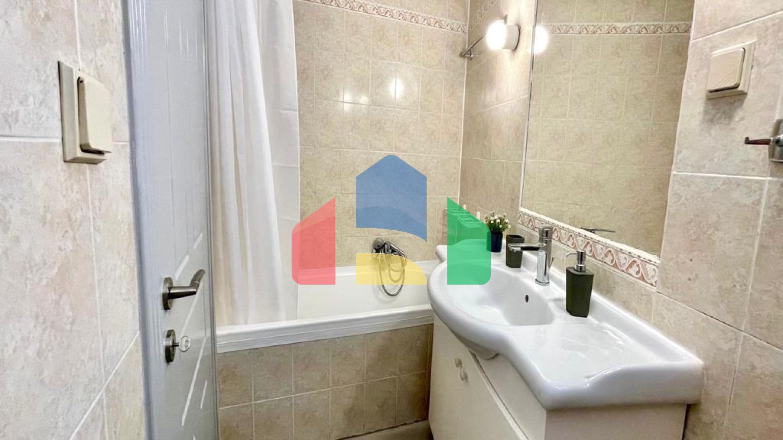 Продаж - Квартира 68 m² на о. Корфу