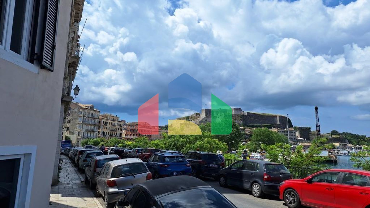 Продаж - Квартира 68 m² на о. Корфу