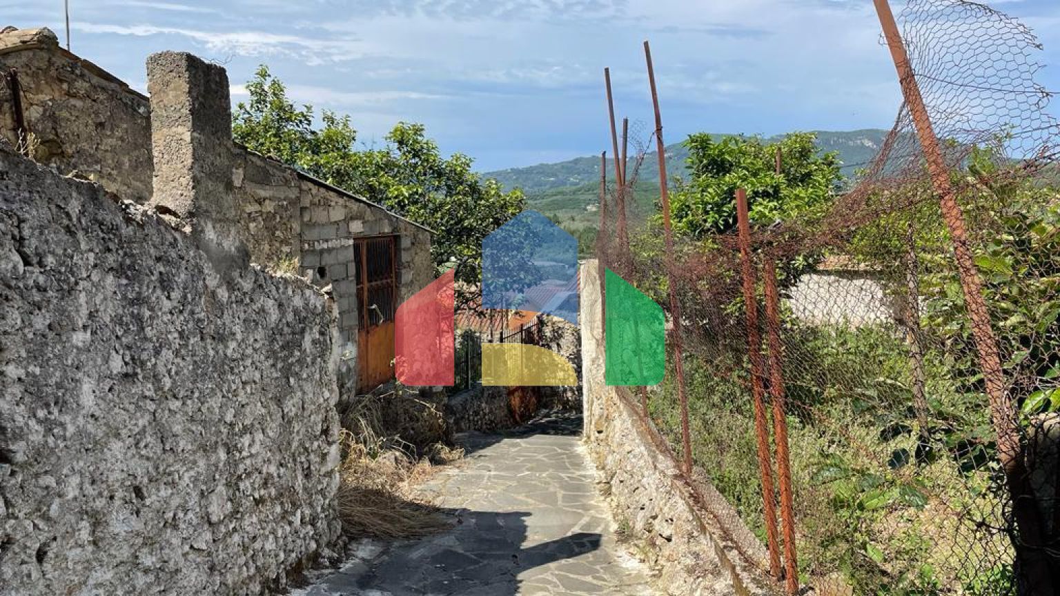 Продаж - Котедж 94 m² на о. Корфу