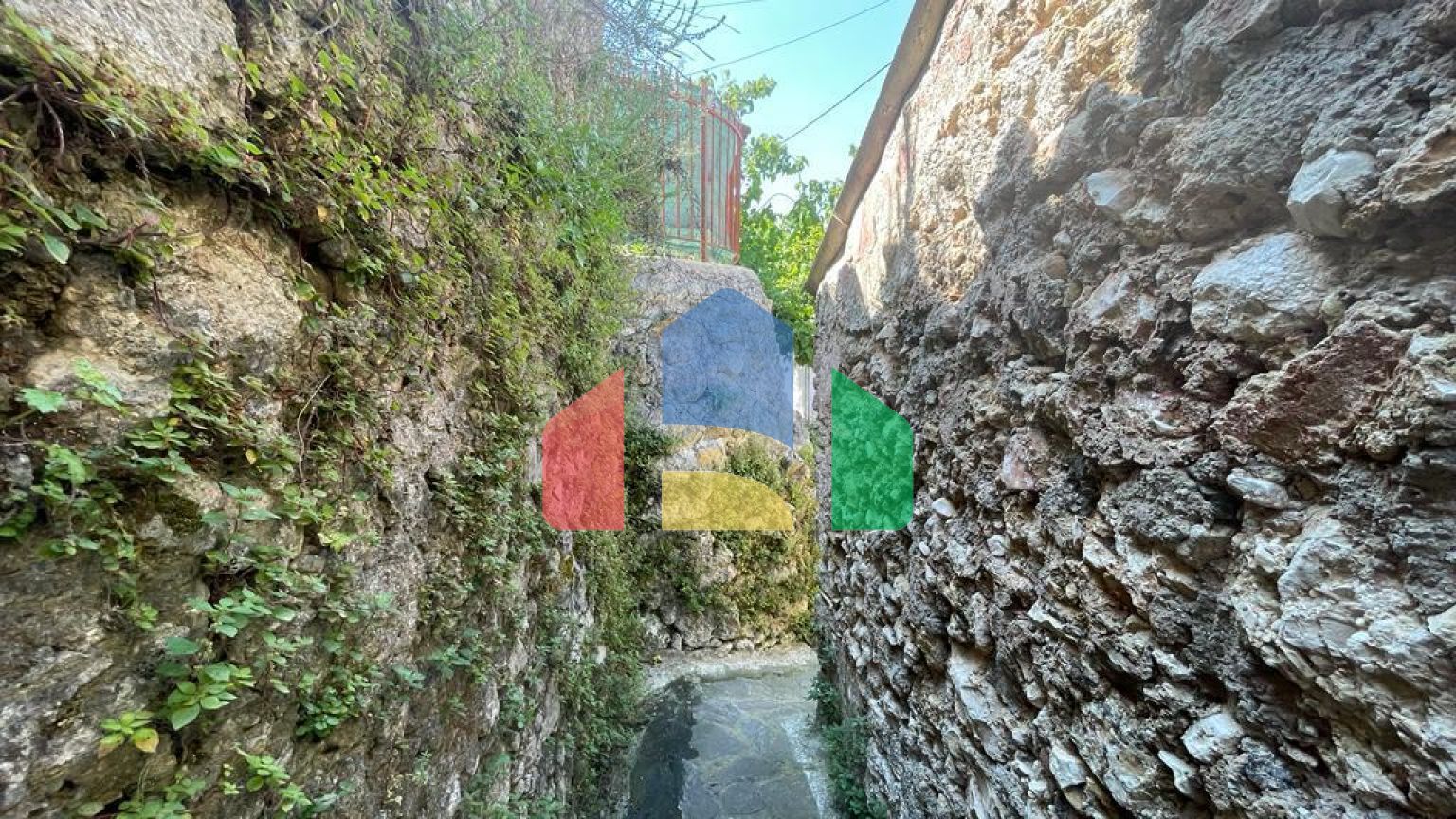 Продаж - Котедж 94 m² на о. Корфу