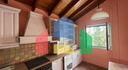 Продаж - Котедж 268 m² на о. Корфу