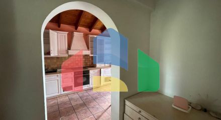 Продаж - Котедж 268 m² на о. Корфу