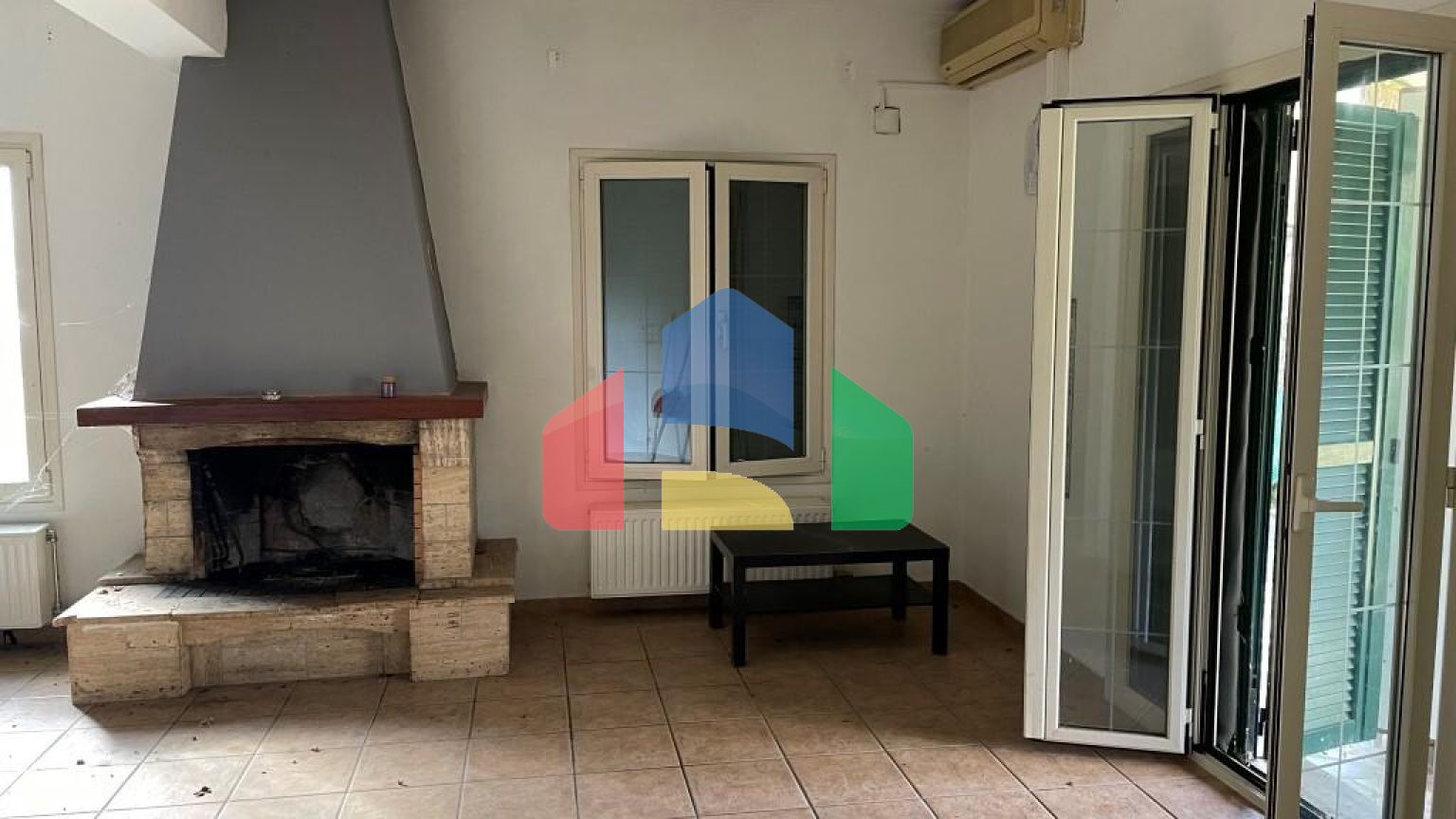 Продаж - Котедж 268 m² на о. Корфу