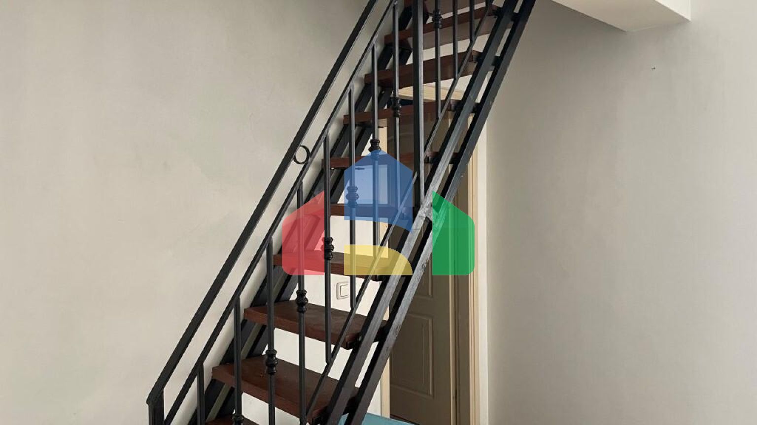 Продаж - Котедж 268 m² на о. Корфу