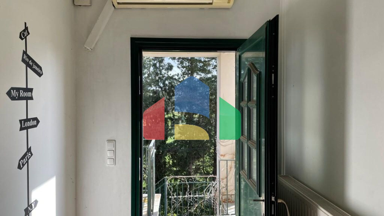 Продаж - Котедж 268 m² на о. Корфу