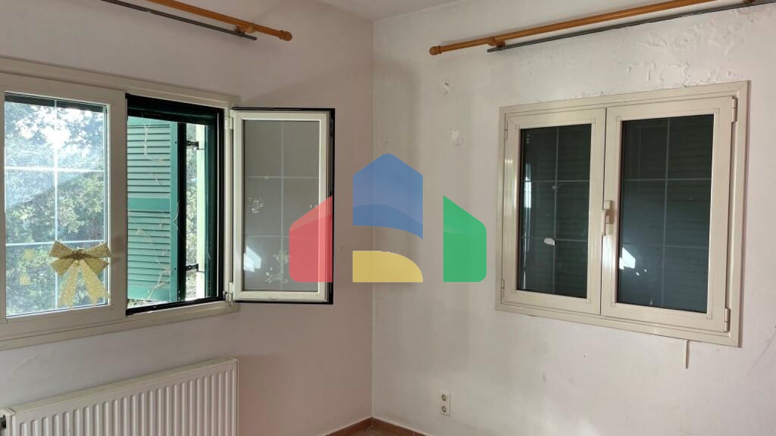 Продаж - Котедж 268 m² на о. Корфу