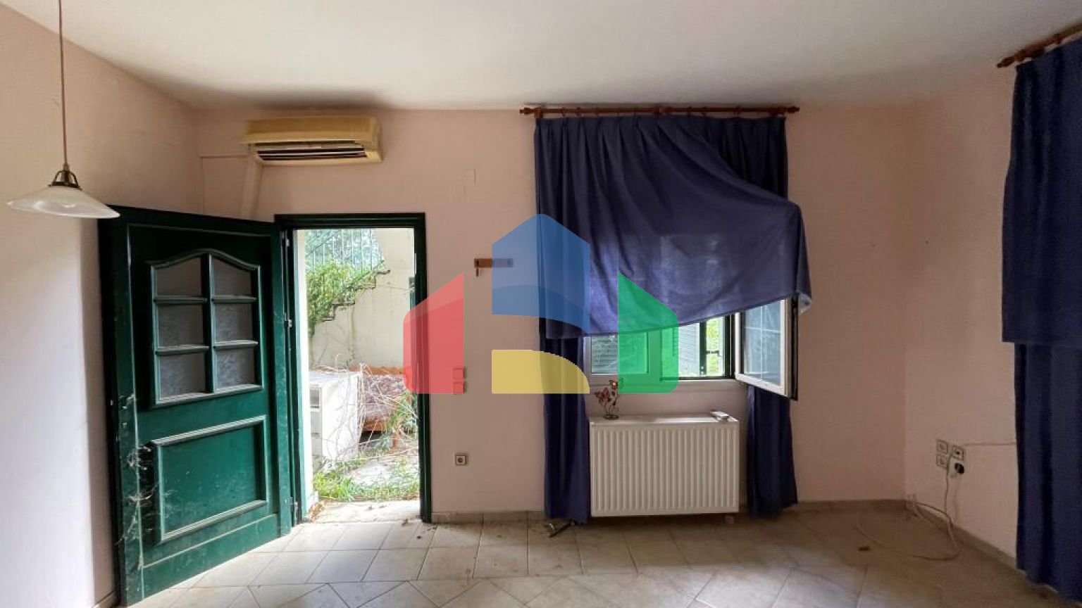 Продаж - Котедж 268 m² на о. Корфу