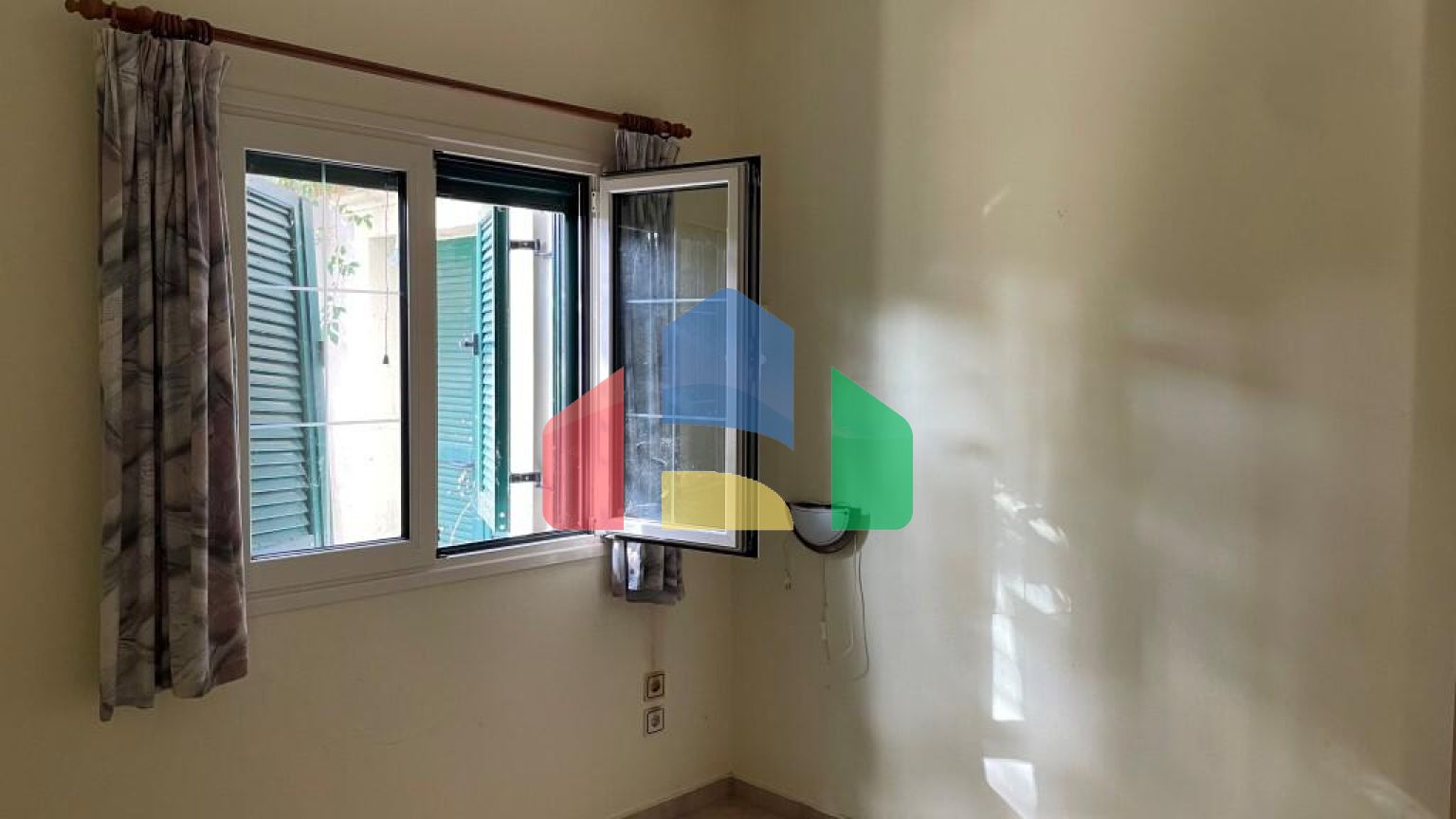 Продаж - Котедж 268 m² на о. Корфу