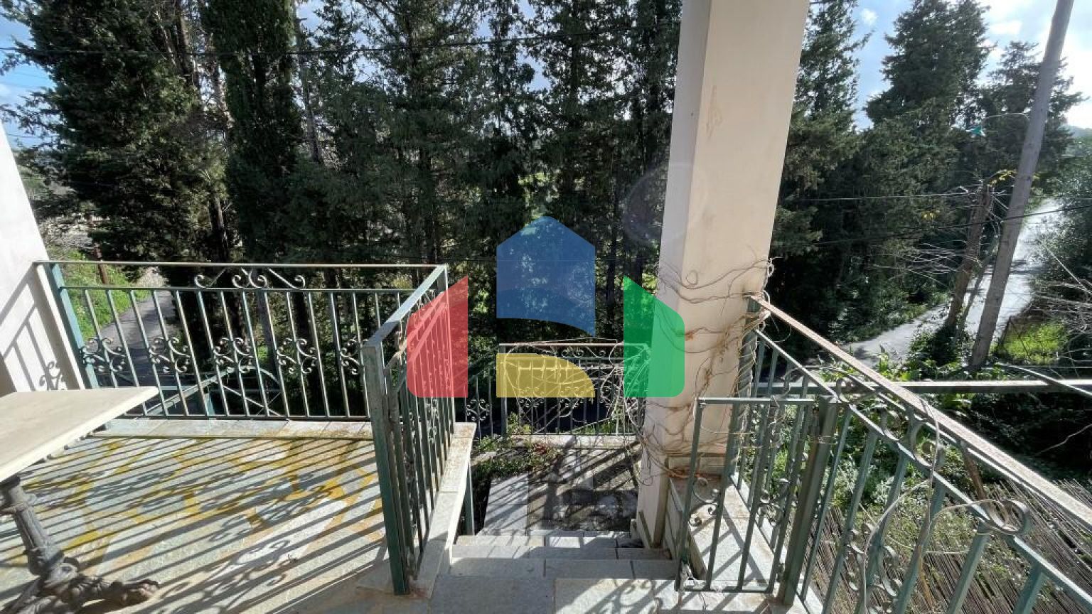 Продаж - Котедж 268 m² на о. Корфу