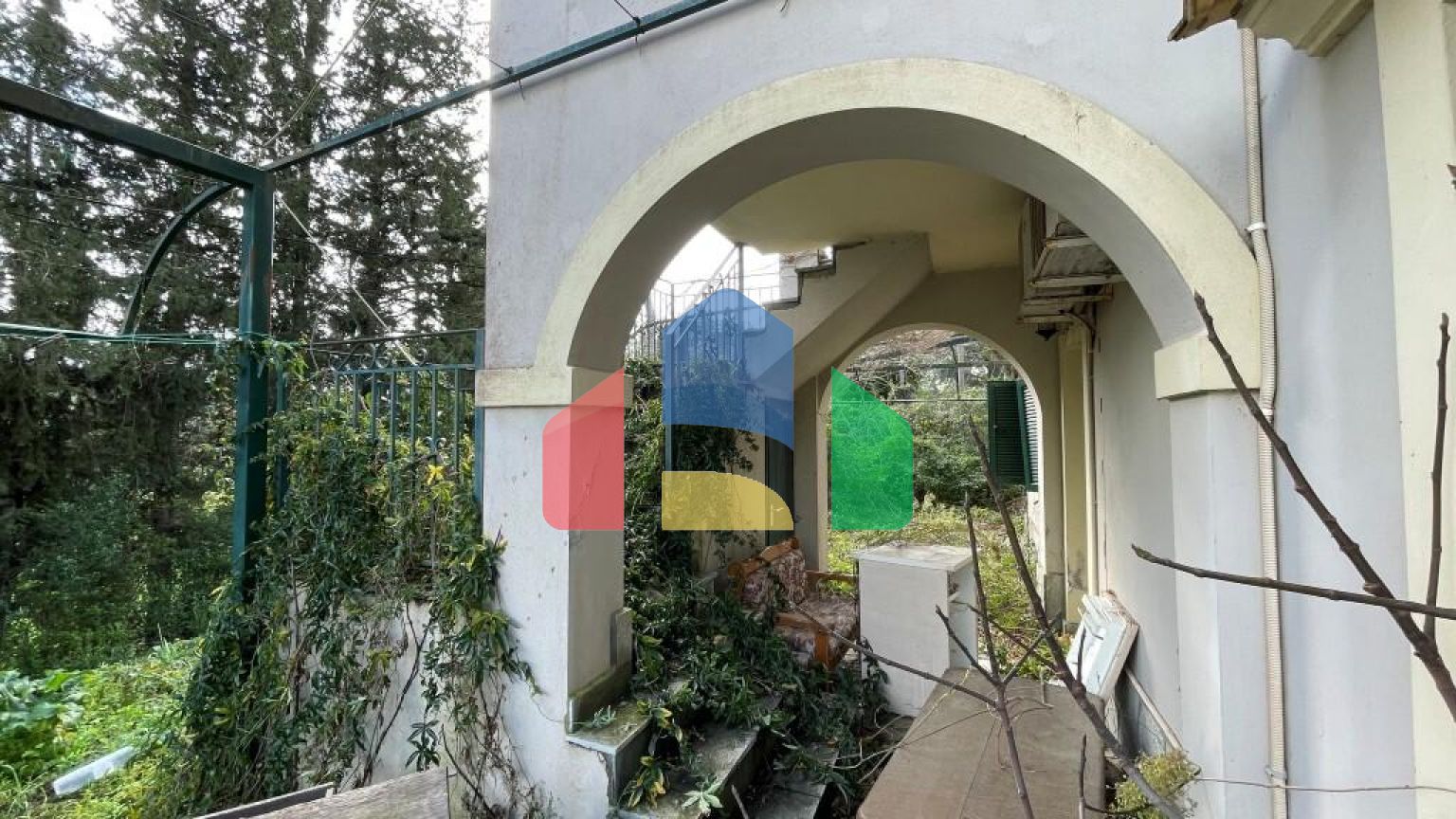 Продаж - Котедж 268 m² на о. Корфу