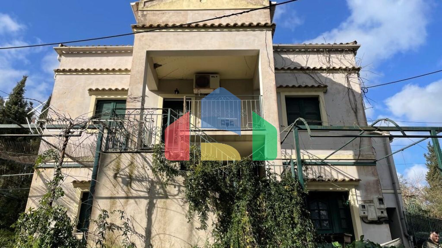 Продаж - Котедж 268 m² на о. Корфу