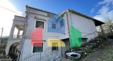 Продаж - Котедж 268 m² на о. Корфу