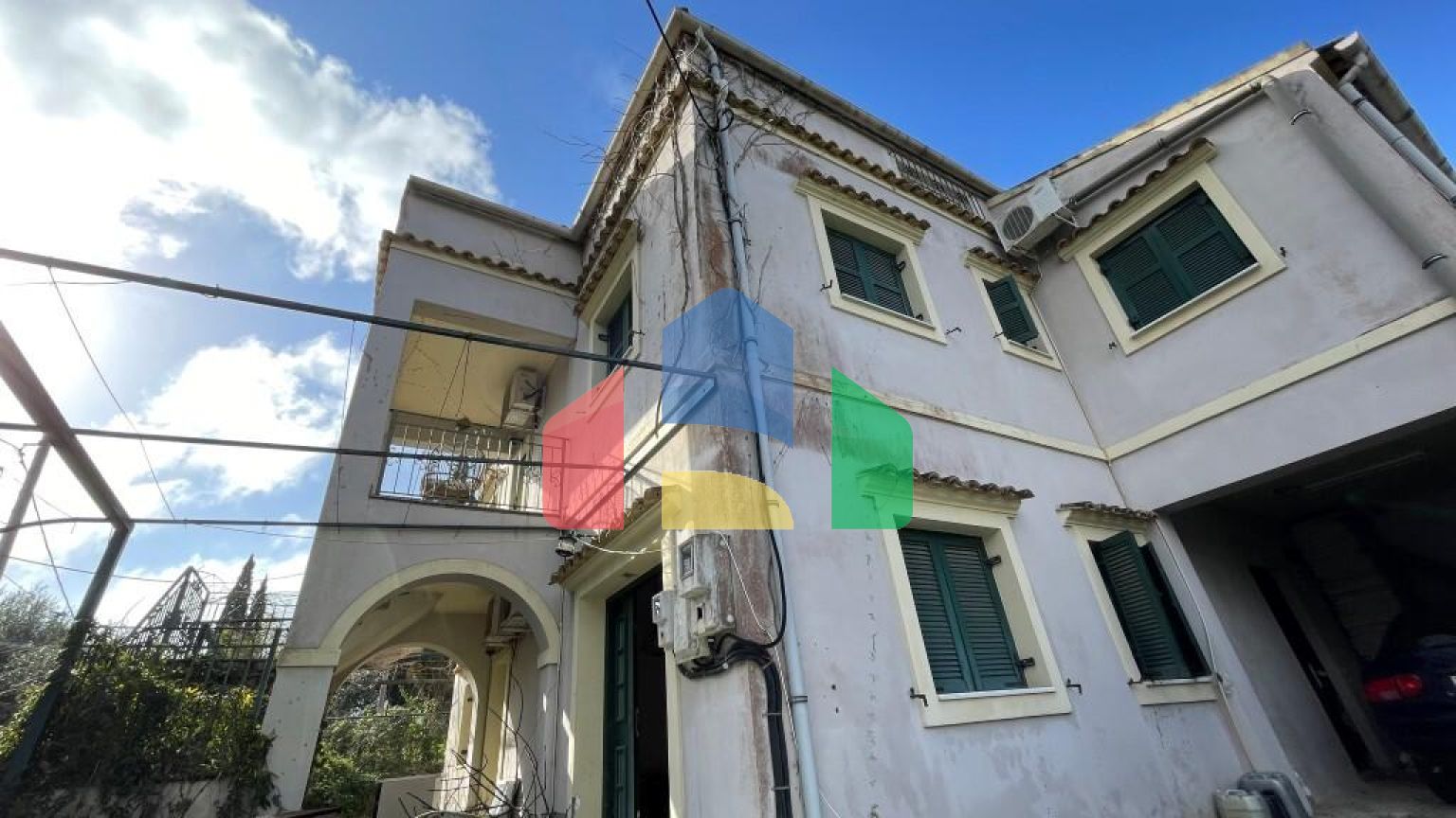 Продаж - Котедж 268 m² на о. Корфу