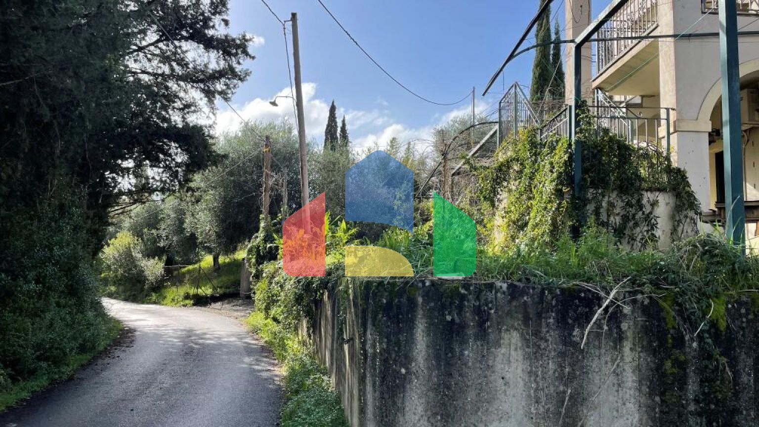 Продаж - Котедж 268 m² на о. Корфу