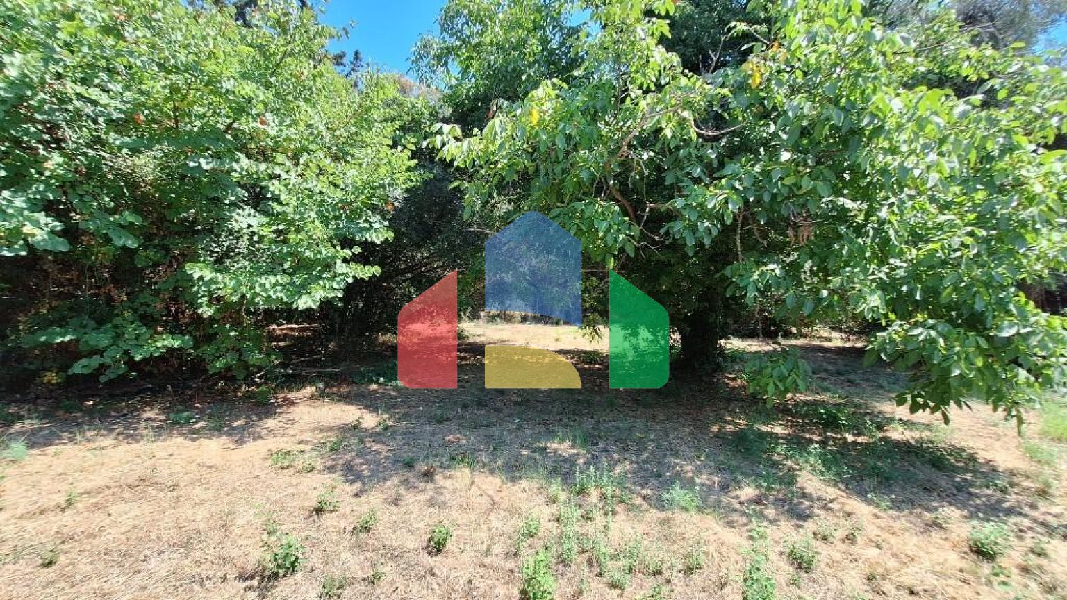 Продажа - Земельный участок 4600 m² на о. Корфу