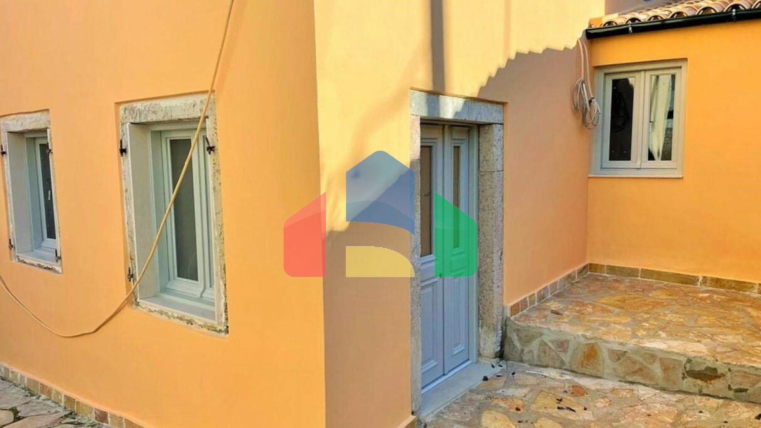 Продажа - Коттедж 119 m² на о. Корфу