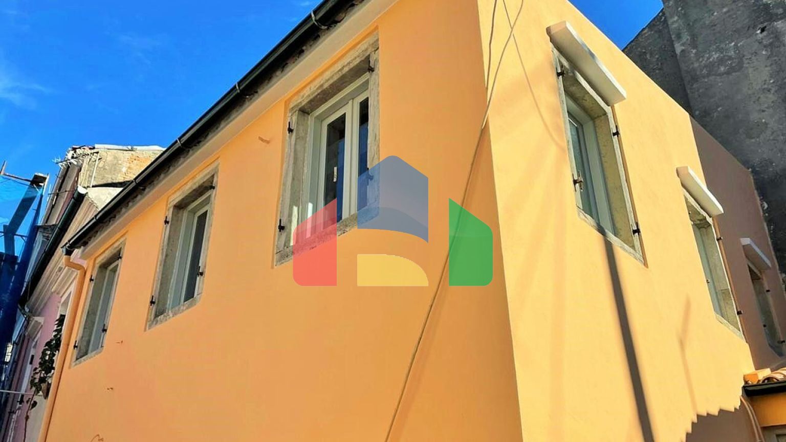 Продажа - Коттедж 119 m² на о. Корфу