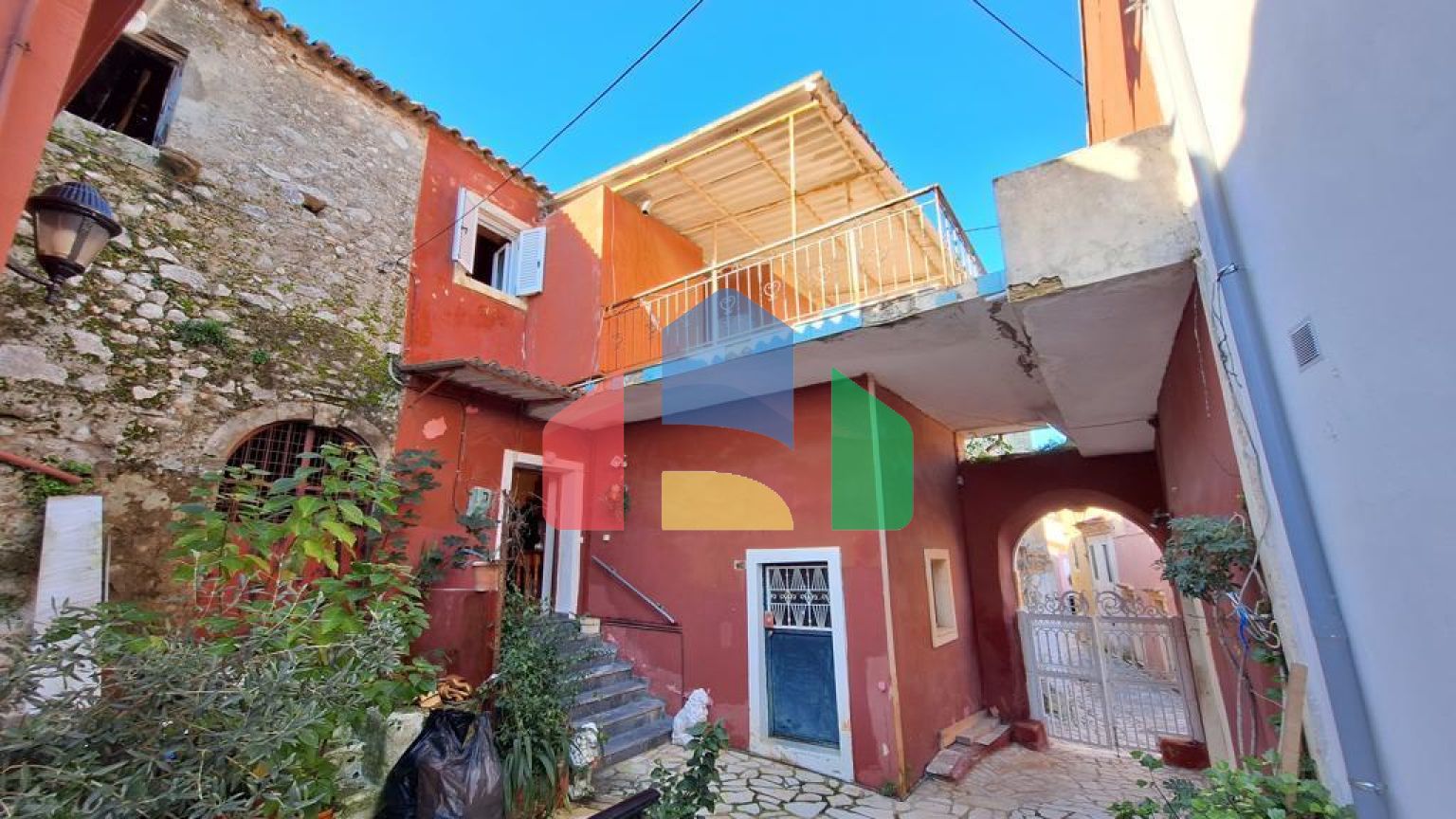 Продаж - Таунхаус 101 m² на о. Корфу