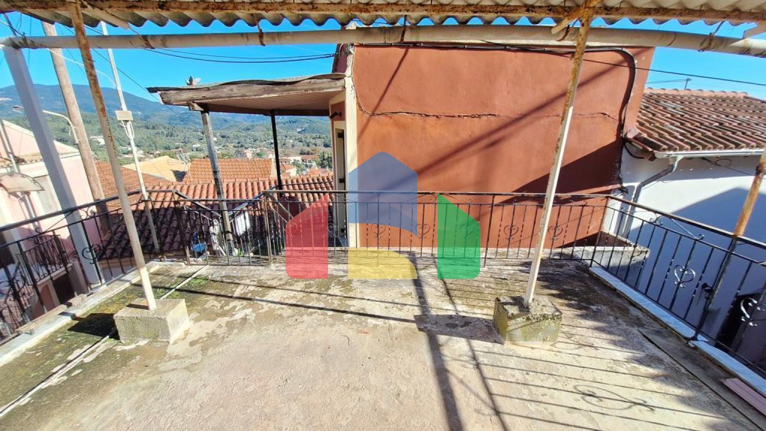 Продаж - Таунхаус 101 m² на о. Корфу