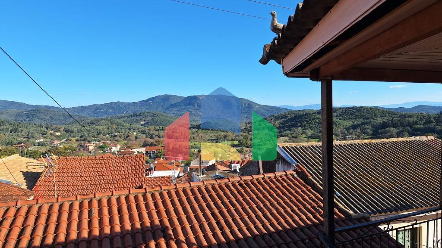 Продаж - Таунхаус 101 m² на о. Корфу