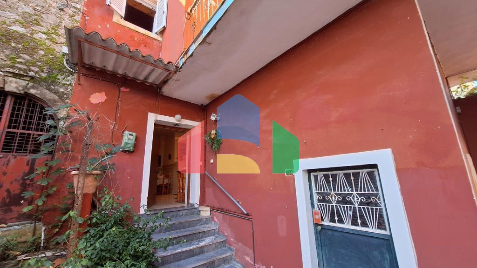 Продаж - Таунхаус 101 m² на о. Корфу