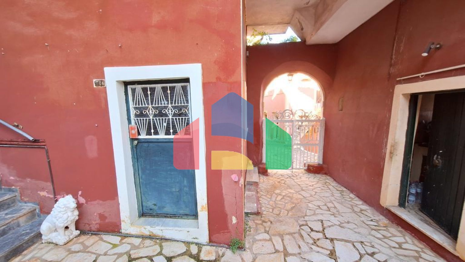 Продаж - Таунхаус 101 m² на о. Корфу