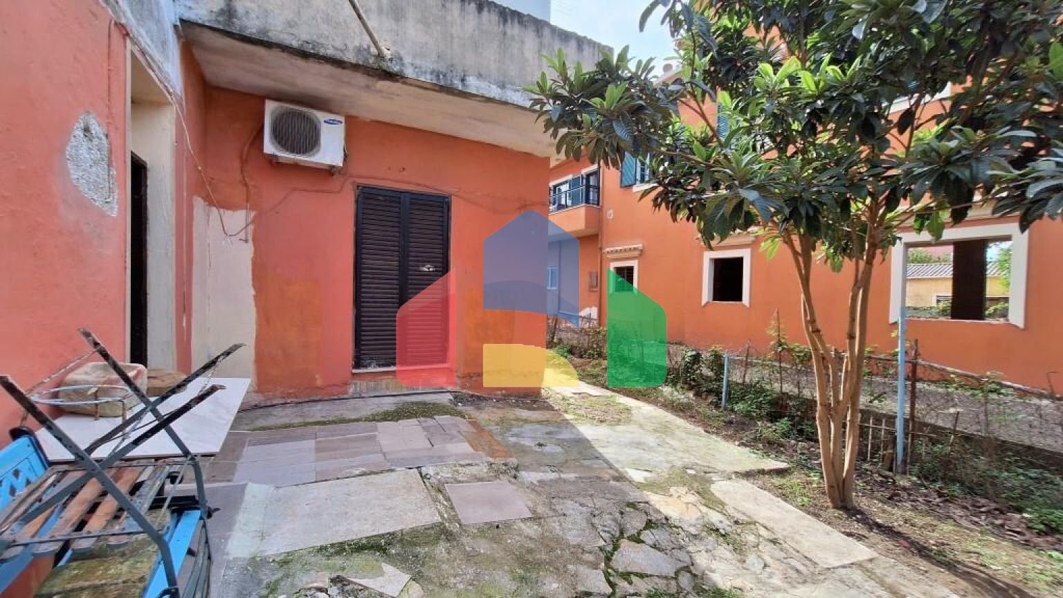 Продаж - Квартира 211 m² на о. Корфу