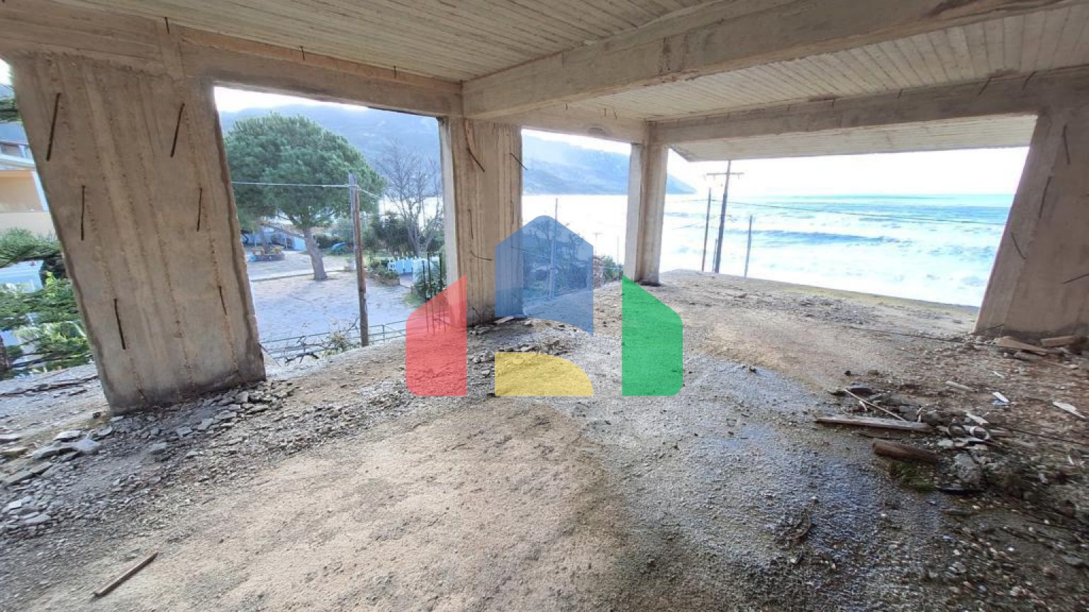 Продаж - Будівля 120 m² на о. Корфу