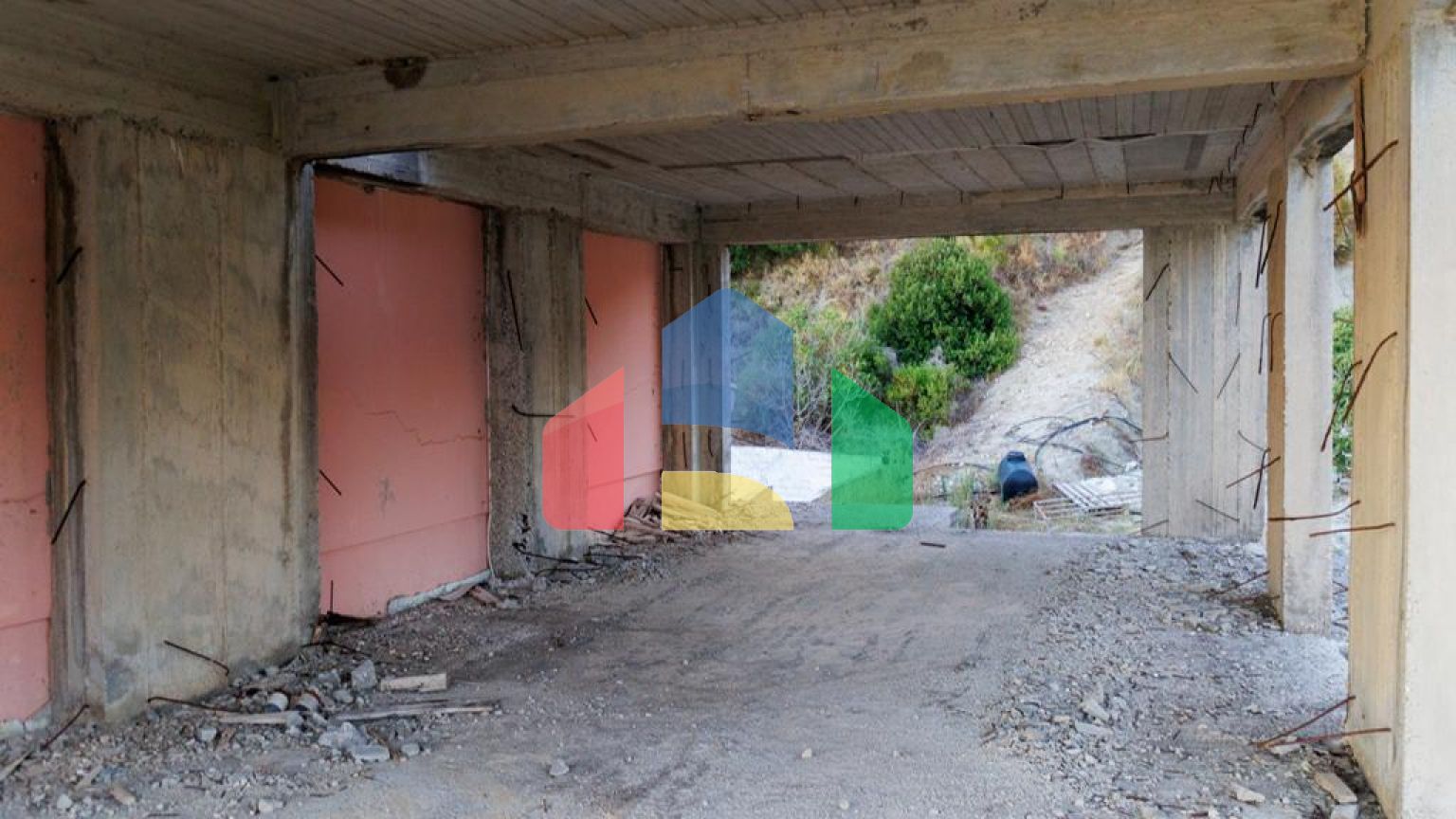 Продаж - Будівля 120 m² на о. Корфу