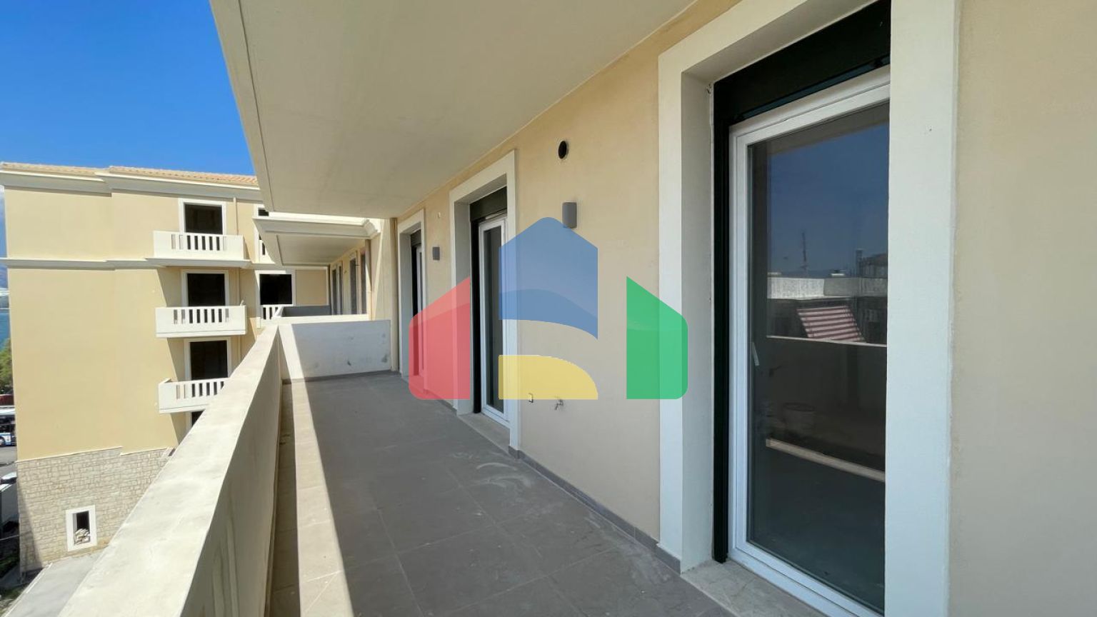 Продаж - Квартира 86 m² на о. Корфу