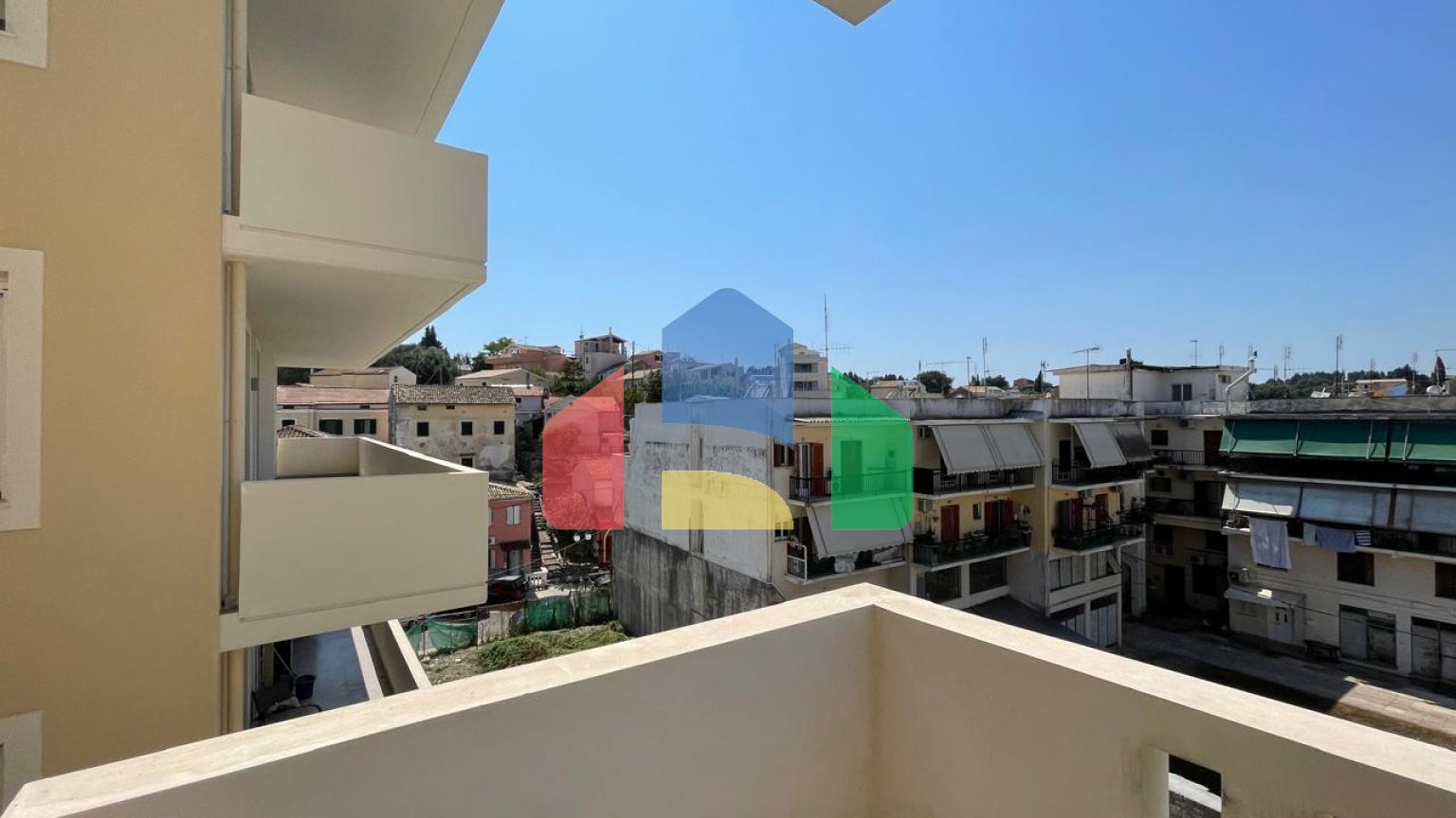 Продаж - Квартира 86 m² на о. Корфу