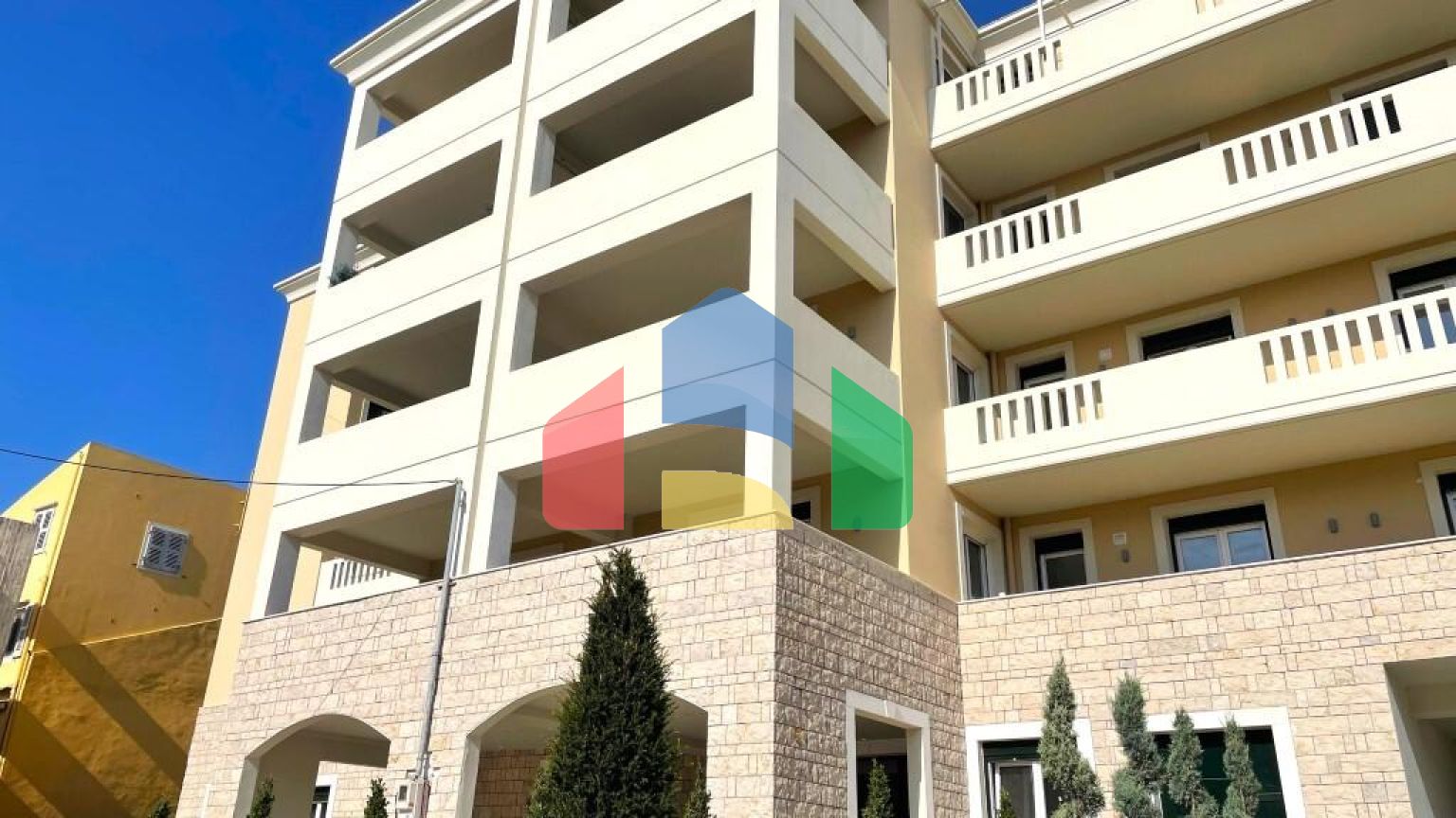 Продаж - Квартира 86 m² на о. Корфу