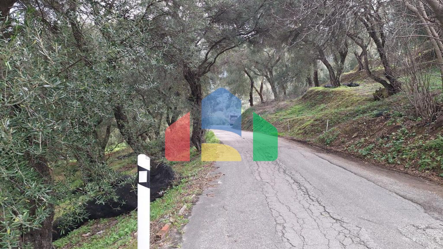 Продажа - Земельный участок 2300 m² на о. Корфу